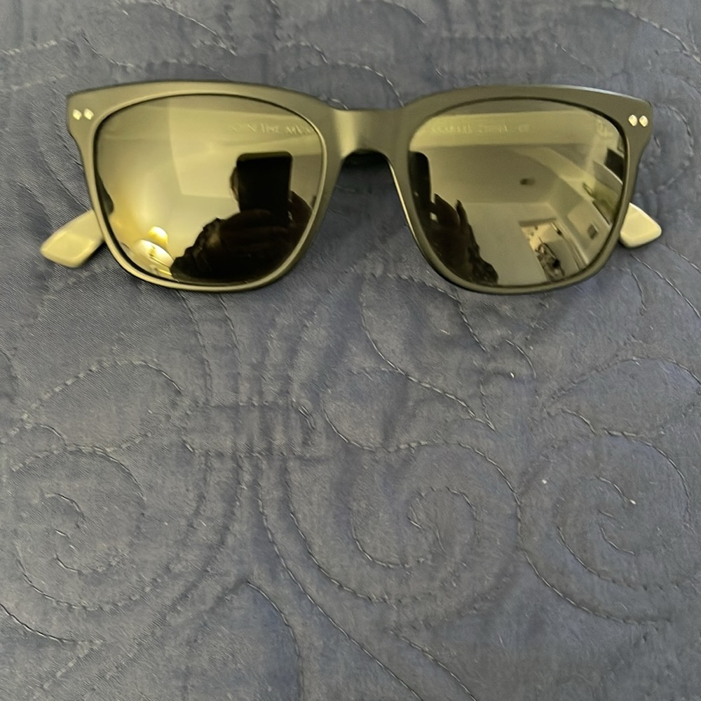 MVMT Sunglasses